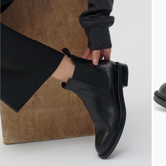 Vagabond Amina Chelsea Booties - Picture 2 of 7